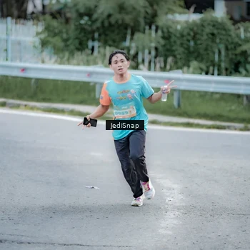 Runner Photo 8278361