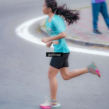 Runner Photo 8278379