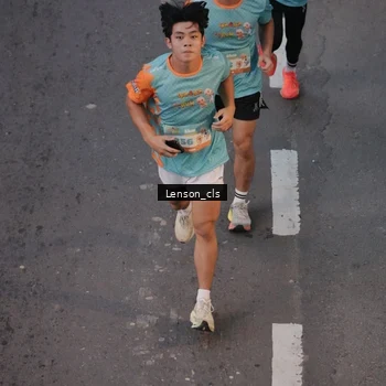 Runner Photo 8278381