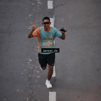 Runner Photo 8278392