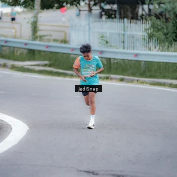 Runner Photo 8278411