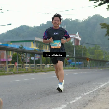 Runner Photo 8278415