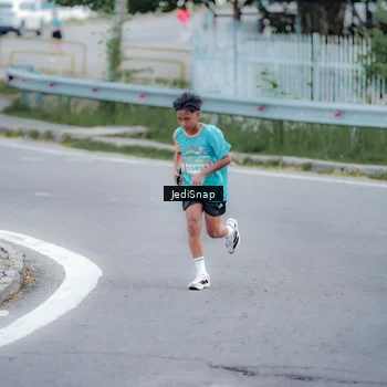 Runner Photo 8278433