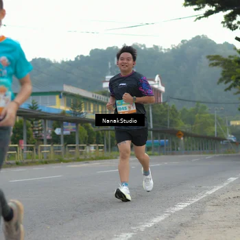 Runner Photo 8278435