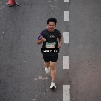 Runner Photo 8278463