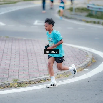 Runner Photo 8278469