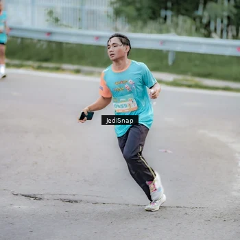 Runner Photo 8278483