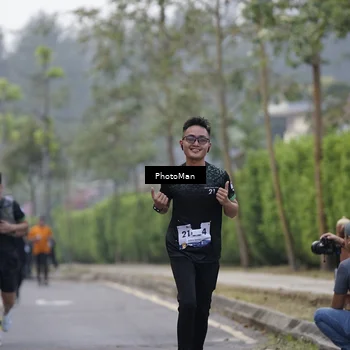 Runner Photo 8278601