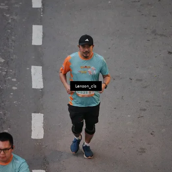 Runner Photo 8278659