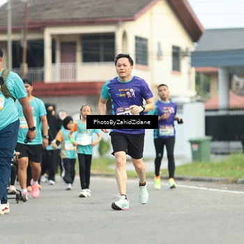 Runner Photo 8278747