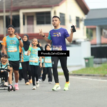 Runner Photo 8278857
