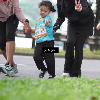 Runner Photo 8278912
