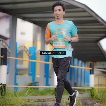 Runner Photo 8279003