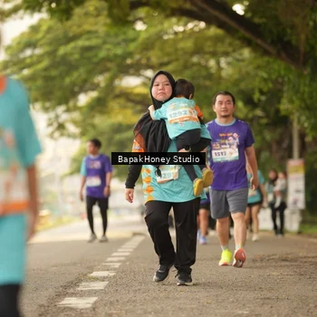 Runner Photo 8279023