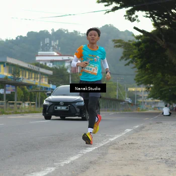 Runner Photo 8279040