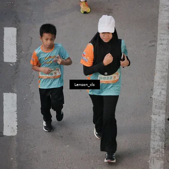 Runner Photo 8279189