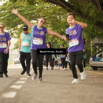 Runner Photo 8279444