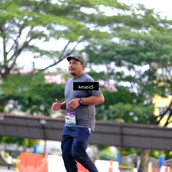 Runner Photo 8279463