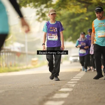 Runner Photo 8279471