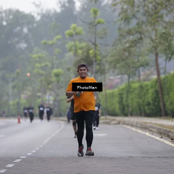 Runner Photo 8279473