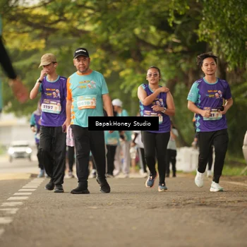 Runner Photo 8279481