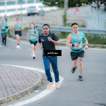 Runner Photo 8279531