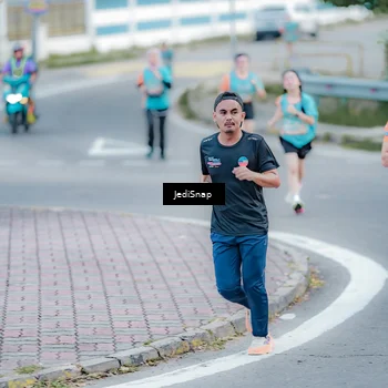 Runner Photo 8279545