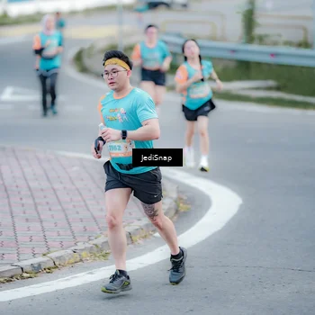 Runner Photo 8279565