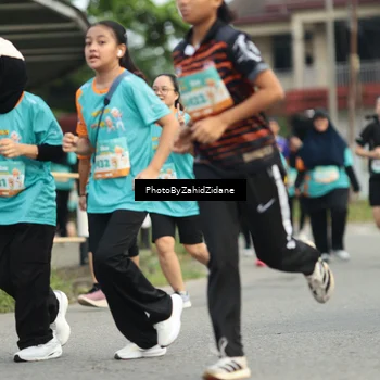 Runner Photo 8279624