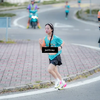 Runner Photo 8279643