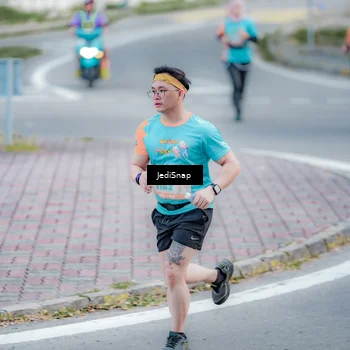 Runner Photo 8279659