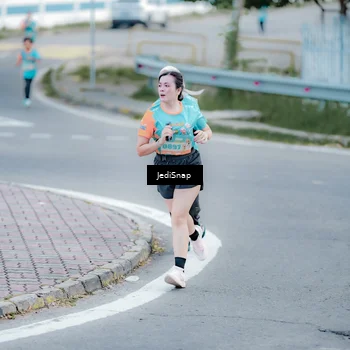 Runner Photo 8279661