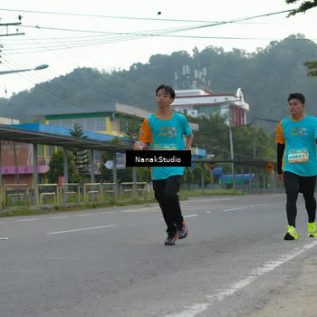 Runner Photo 8279701