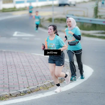 Runner Photo 8279711