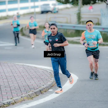 Runner Photo 8279741