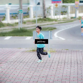 Runner Photo 8279750