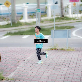 Runner Photo 8279753