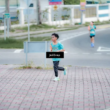 Runner Photo 8279757