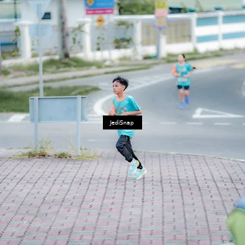 Runner Photo 8279787