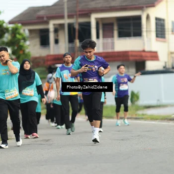Runner Photo 8279793