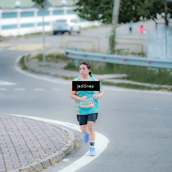 Runner Photo 8279811