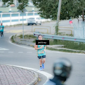 Runner Photo 8279819