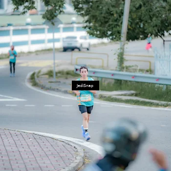 Runner Photo 8279873