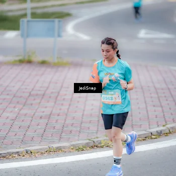 Runner Photo 8279893