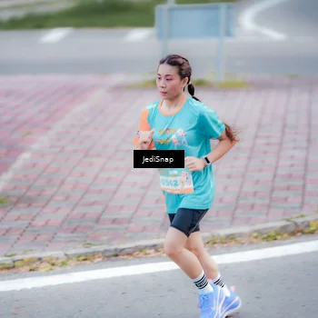 Runner Photo 8279899