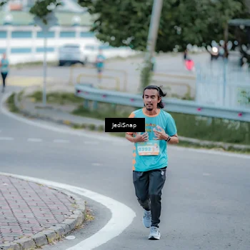 Runner Photo 8279945