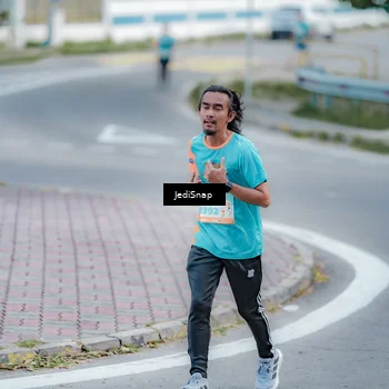 Runner Photo 8279990