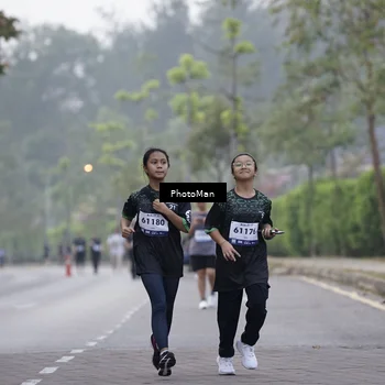 Runner Photo 8280013