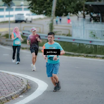 Runner Photo 8280096