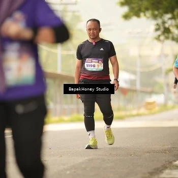 Runner Photo 8280113